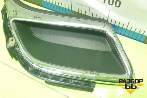 Накладка заднего бампера правая (5NA807056) для Volkswagen Tiguan с 2016г (Тигуан)