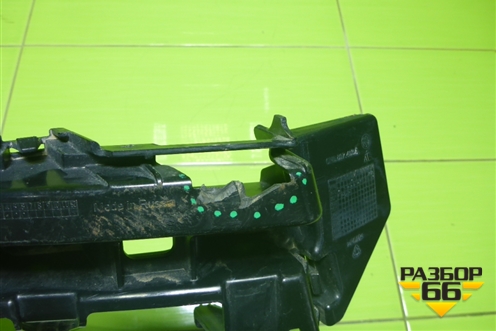 Кронштейн заднего бампера левый (6N5807453A) для Volkswagen Polo с 2020г (Поло)