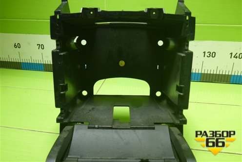 Подлокотник для Volkswagen Touareg c 2002-2010г (Туарег)