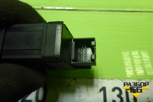 Кнопка стояночного тормоза (8K1927225E) для Audi Q5 c 2008-2017г (Ку 5)