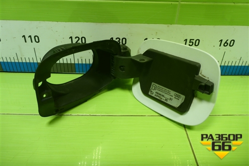 Лючок бензобака (8R0809999B) для Audi Q5 c 2008-2017г (Ку 5)