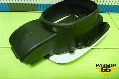 Лючок бензобака (8R0809999B) для Audi Q5 c 2008-2017г (Ку 5)