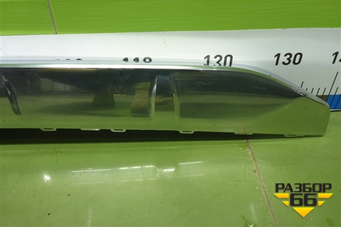 Накладка переднего бампера центральная (5312248070) для Lexus RX 350 c 2015г (РХ)