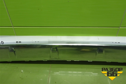 Накладка переднего бампера центральная (5312248070) для Lexus RX 350 c 2015г (РХ)