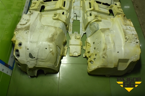 Покрытие напольное (8R1863021A) для Audi Q5 c 2008-2017г (Ку 5)