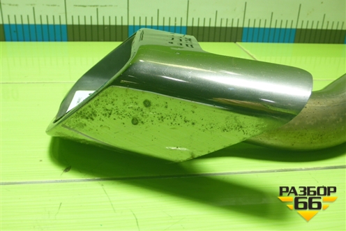 Насадка на глушитель (левая) (4M0253681) для Audi Q7 c 2015г (Ку 7)