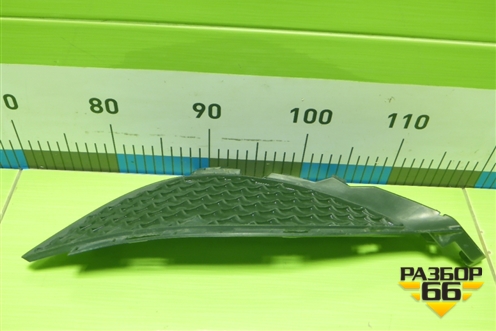 Решетка в передний бампер правая (A1768850422) для Mercedes Benz A180/200/250 W176 с 2012 (А)