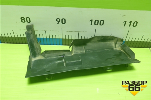 Дефлектор радиатора правый (A2465050230) для Mercedes Benz A180/200/250 W176 с 2012 (А)