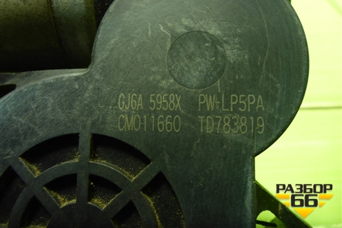 Моторчик стеклоподъёмника передний левый (CM011660) для Mazda Mazda 6 (GG) с 2002-2007г