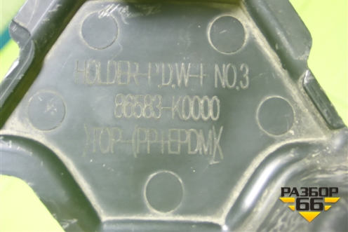 Накладка на решетку радиатора (правая) (86583K0000) для Kia Soul с 2019-2024г (Соул 3)