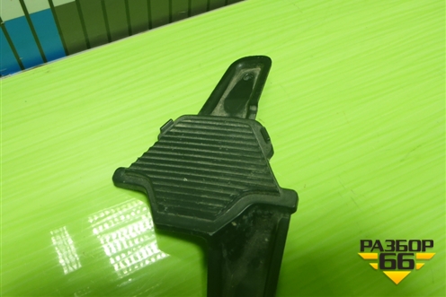 Накладка на решетку радиатора (левая) (86582K0000) для Kia Soul с 2019-2024г (Соул 3)