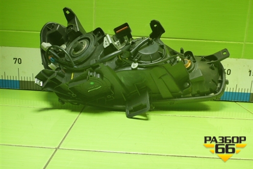 Фара левая (Новый дубликат) (8301B242) для Mitsubishi Outlander XL с 2006-2012г (Аутлендер ХЛ)