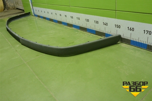 Накладка переднего бампера центральная (Дубликат) (1U0807717C01C) для Skoda Octavia (А4) с 1997-2011г (Октавия)