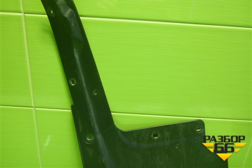 Брызговик задний правый (7662560350) для Toyota Land Cruiser (200) с 2008г (Ленд Крузер)