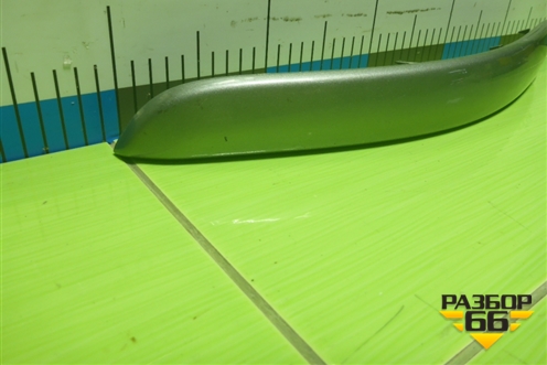 Накладка переднего бампера левая (62075EM30A) для Nissan Tiida (C11X) с 2004-2013г (Тиида)