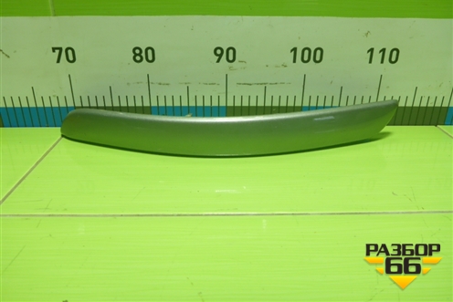 Накладка переднего бампера левая (62075EM30A) для Nissan Tiida (C11X) с 2004-2013г (Тиида)