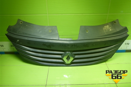 Решетка радиатора (после 2009г) (8200752748) для Renault Logan с 2004-2015г (Логан)