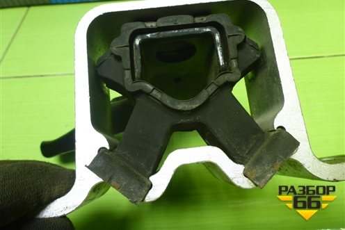 Опора двигателя правая (дубликат) (ME1166) для Renault Logan с 2004-2015г (Логан)