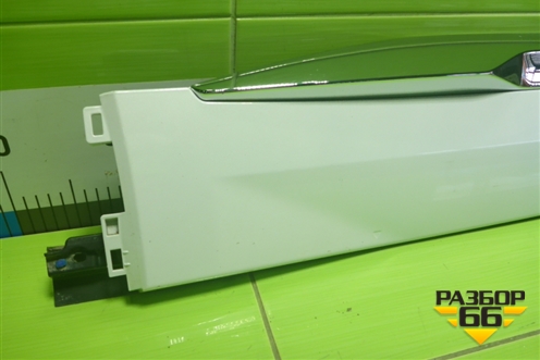 Накладка двери задней правой (8889688754) для Geely Monjaro с 2021г (Монджаро)