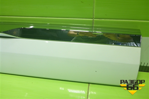 Накладка двери задней правой (8889688754) для Geely Monjaro с 2021г (Монджаро)