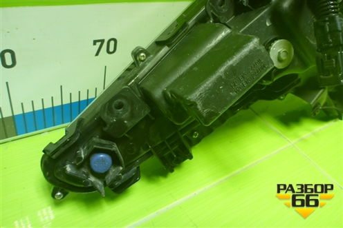 Фара противотуманная левая (2 линзы) (8139060010) для Lexus LX-570 с 2015г (ЛХ)