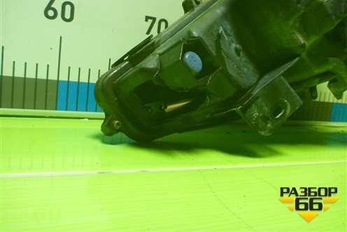 Фара противотуманная правая (2 линзы) (8136060070) для Lexus LX-570 с 2015г (ЛХ)