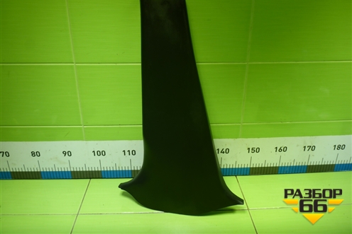 Обшивка стойки центральная нижняя левая (8583538000) для Hyundai Sonata-5 с 2001г (Соната)