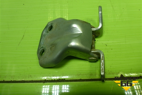 Петля двери передней левой нижняя для Hyundai Sonata-5 с 2001г (Соната)