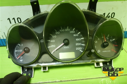 Щиток приборов АКПП (MN148888) для Mitsubishi Colt с 2004г