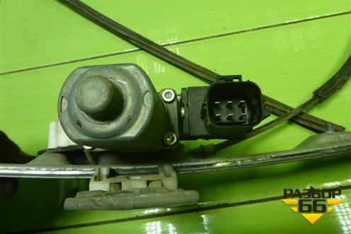 Стеклоподъёмник электрический передний левый для Mitsubishi Colt с 2004г