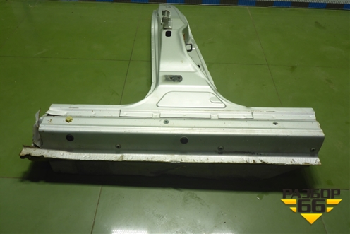 Порог со стойкой правый для Nissan Tiida (C11X) с 2004-2013г