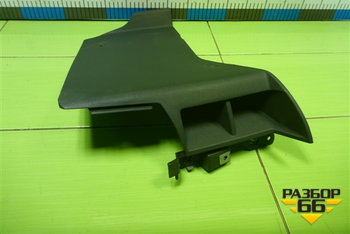 Накладка внутренняя (на консоль левая) (8011A289) для Mitsubishi Colt с 2004г