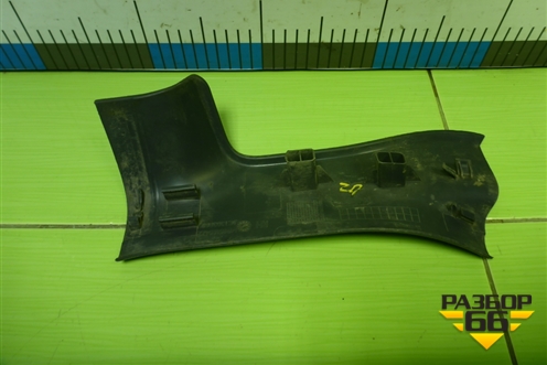 Накладка порога внутренняя заднего правого (MR951654ZZ) для Mitsubishi Colt с 2004г