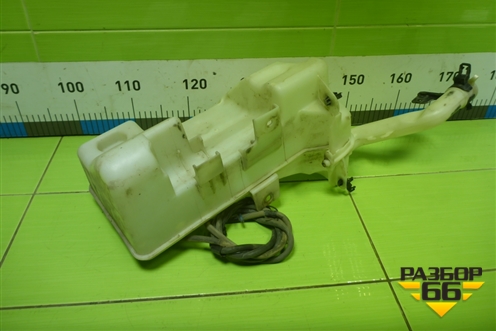 Бачок омывателя лобового стекла (MN105384) для Mitsubishi Colt с 2004г