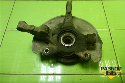 Кулак поворотный передний правый для Mitsubishi Colt с 2004г