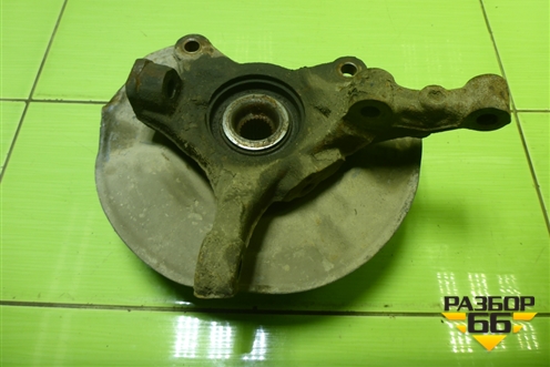 Кулак поворотный передний правый для Mitsubishi Colt с 2004г