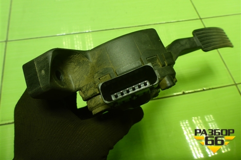 Педаль газа электронная (MR955216) для Mitsubishi Colt с 2004г