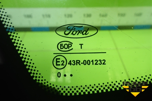 Стекло глухое левое (хетчбэк) для Ford Focus 2 с 2008-2011г