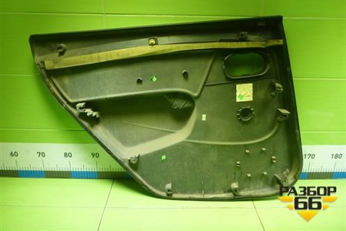 Обшивка двери задней правой под механику (8200916230) для Renault Logan с 2004-2015г