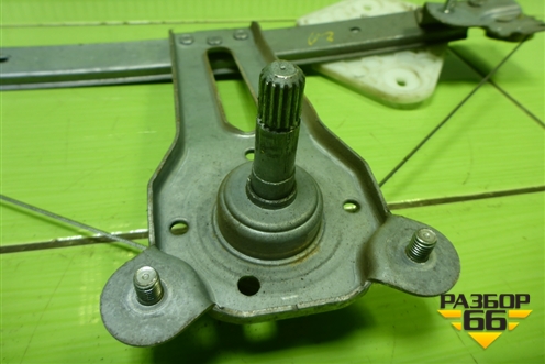 Стеклоподъёмник механический задний правый для Renault Logan с 2004-2015г (Логан)