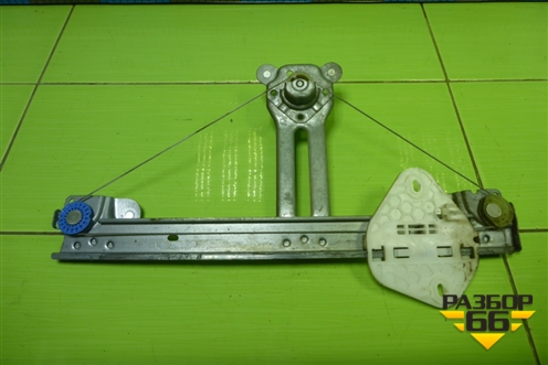 Стеклоподъёмник механический задний правый для Renault Logan с 2004-2015г (Логан)