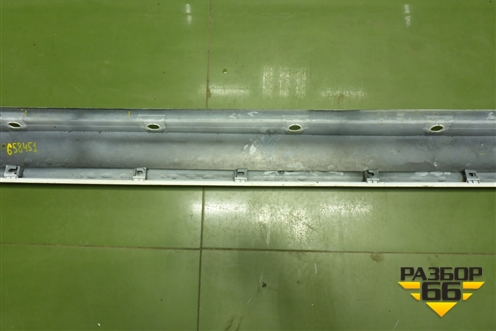 Накладка на порог наружная левая (7586060040) для Toyota Land Cruiser (200) с 2008г