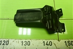 Кронштейн передней панели центральный (MN105688) для Mitsubishi Colt с 2004г