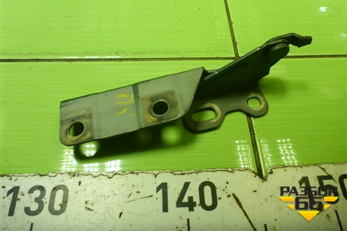 Петля капота правая (MR959412) для Mitsubishi Colt с 2004г