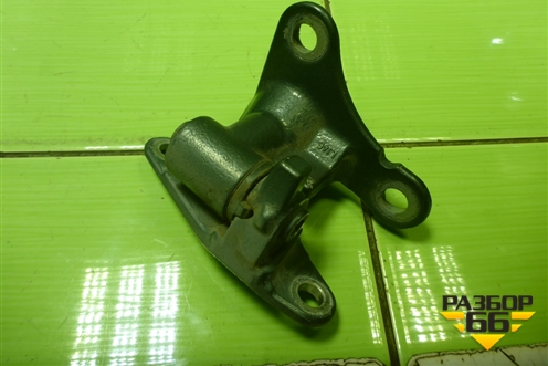 Петля двери задней левой нижняя для Mitsubishi Colt с 2004г