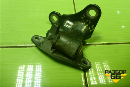 Петля двери задней правой нижняя для Mitsubishi Colt с 2004г