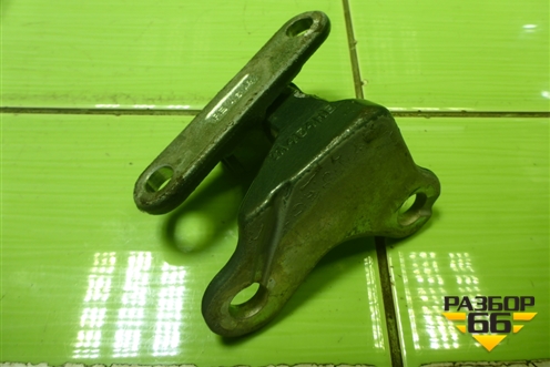 Петля двери передней правой верхняя для Mitsubishi Colt с 2004г