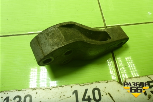 Кронштейн двигателя правый (1.3л 135930) (MR594202) для Mitsubishi Colt с 2004г