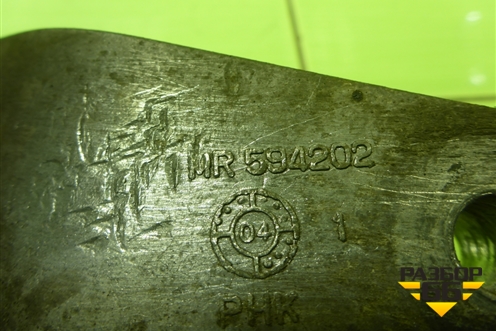 Кронштейн двигателя правый (1.3л 135930) (MR594202) для Mitsubishi Colt с 2004г