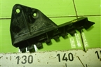 Кронштейн переднего бампера правый (MN105208) для Mitsubishi Colt с 2004г